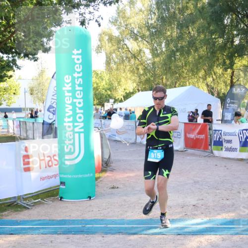 07.09.2025 - 19. Norderstedt Triathlon Zöllner http://msf.ph/oto/8777702 07.09.2025 17:15:58 Ziel 915 meine-sportfotos.de