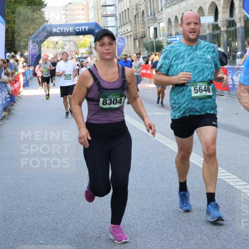 07.09.2025 - BARMER Alsterlauf Strokosch-Dieckow http://msf.ph/oto/8777763 07.09.2025 10:06:59 Ziel 2109, 2110, 2218, 2263, 2353, 2637, 2662, 2767, 2939, 2959, 2962, 3108, 3109, 3196, 3265, 3274, 3319, 3343, 3576, 3782, 3820, 3878, 4061, 4063, 4263, 4309, 4409, 4710, 4715, 4736, 4859, 4957, 5060, 5113, 5292, 5361, 5399, 5932, 6061, 8205, 8363 meine-sportfotos.de