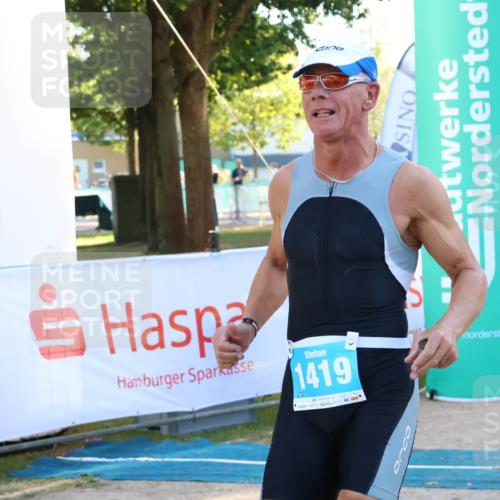 07.09.2025 - 19. Norderstedt Triathlon Zöllner http://msf.ph/oto/8777767 07.09.2025 17:16:38 Ziel 1419 meine-sportfotos.de