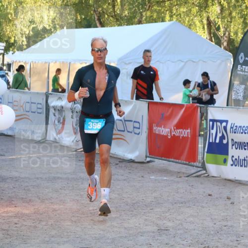 07.09.2025 - 19. Norderstedt Triathlon Zöllner http://msf.ph/oto/8777791 07.09.2025 17:16:48 Ziel 396 meine-sportfotos.de