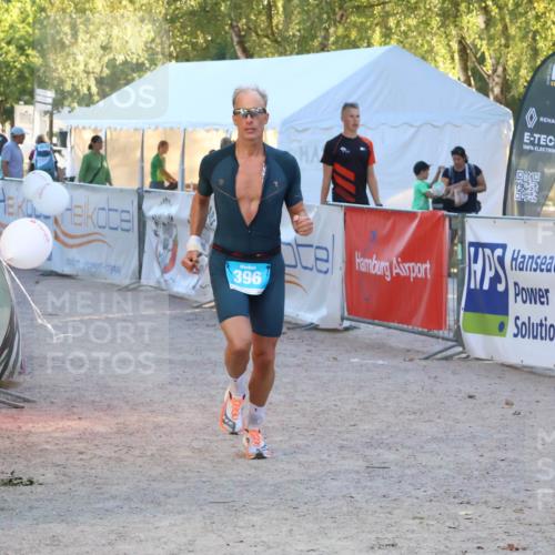 07.09.2025 - 19. Norderstedt Triathlon Zöllner http://msf.ph/oto/8777800 07.09.2025 17:16:48 Ziel 396 meine-sportfotos.de