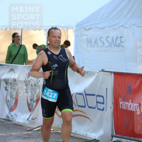 07.09.2025 - 19. Norderstedt Triathlon Zöllner http://msf.ph/oto/8777812 07.09.2025 17:16:55 Ziel 396, 1427 meine-sportfotos.de