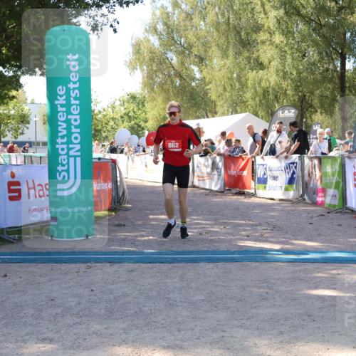 07.09.2025 - 19. Norderstedt Triathlon Zöllner http://msf.ph/oto/8777824 07.09.2025 12:20:16 Ziel 837, 862 meine-sportfotos.de