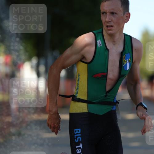 07.09.2025 - 19. Norderstedt Triathlon Michael Strokosch http://msf.ph/oto/8777833 07.09.2025 15:52:02 Laufen 449, 1506 meine-sportfotos.de