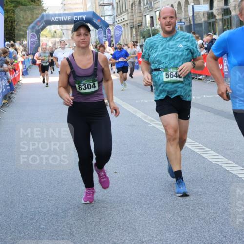 07.09.2025 - BARMER Alsterlauf Strokosch-Dieckow http://msf.ph/oto/8777850 07.09.2025 10:06:59 Ziel 2109, 2110, 2218, 2263, 2353, 2637, 2662, 2767, 2939, 2959, 2962, 3108, 3109, 3196, 3265, 3274, 3319, 3343, 3576, 3782, 3820, 3878, 4061, 4063, 4263, 4309, 4409, 4710, 4715, 4736, 4859, 4957, 5060, 5113, 5292, 5361, 5399, 5932, 6061, 8205, 8363 meine-sportfotos.de