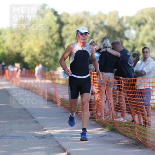 07.09.2025 - 19. Norderstedt Triathlon Michael Strokosch http://msf.ph/oto/8777855 07.09.2025 16:52:58 Laufen 378, 1419 meine-sportfotos.de