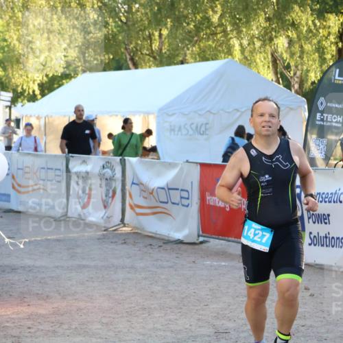 07.09.2025 - 19. Norderstedt Triathlon Zöllner http://msf.ph/oto/8777863 07.09.2025 17:16:57 Ziel 1427 meine-sportfotos.de