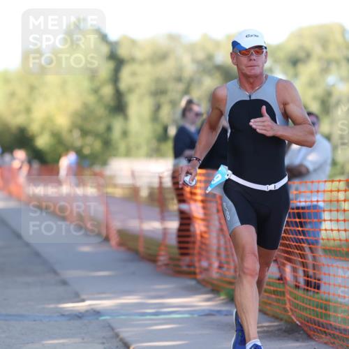07.09.2025 - 19. Norderstedt Triathlon Michael Strokosch http://msf.ph/oto/8777871 07.09.2025 16:52:59 Laufen 378, 1419 meine-sportfotos.de