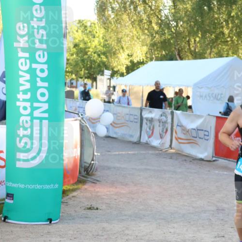 07.09.2025 - 19. Norderstedt Triathlon Zöllner http://msf.ph/oto/8777879 07.09.2025 17:16:58 Ziel 1427 meine-sportfotos.de