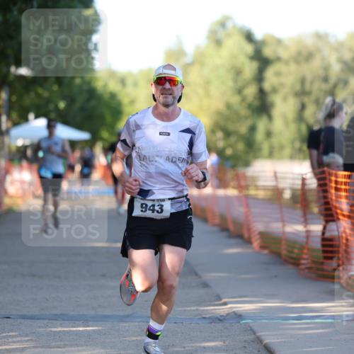 07.09.2025 - 19. Norderstedt Triathlon Michael Strokosch http://msf.ph/oto/8777880 07.09.2025 16:53:01 Laufen 378, 1419 meine-sportfotos.de