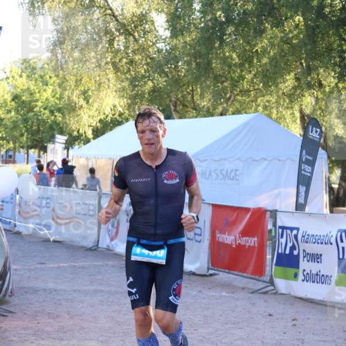 07.09.2025 - 19. Norderstedt Triathlon Zöllner http://msf.ph/oto/8777942 07.09.2025 17:18:55 Ziel 1460 meine-sportfotos.de