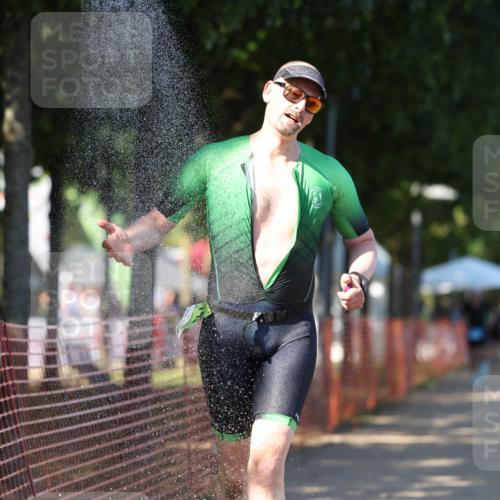 07.09.2025 - 19. Norderstedt Triathlon Michael Strokosch http://msf.ph/oto/8777960 07.09.2025 15:52:18 Laufen 440, 463, 1494 meine-sportfotos.de