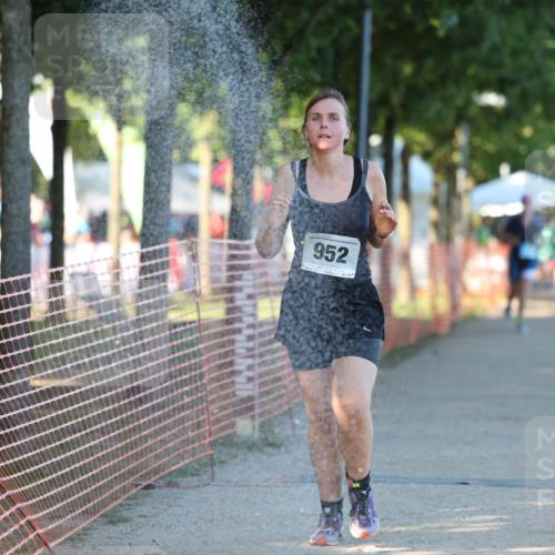 07.09.2025 - 19. Norderstedt Triathlon Michael Strokosch http://msf.ph/oto/8777970 07.09.2025 16:53:30 Laufen 386, 885, 952 meine-sportfotos.de