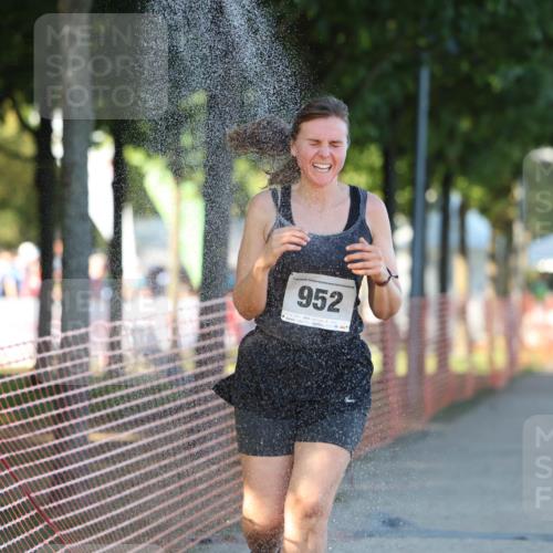 07.09.2025 - 19. Norderstedt Triathlon Michael Strokosch http://msf.ph/oto/8777983 07.09.2025 16:53:31 Laufen 386, 885, 952 meine-sportfotos.de