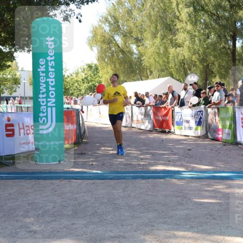 07.09.2025 - 19. Norderstedt Triathlon Zöllner http://msf.ph/oto/8778013 07.09.2025 12:23:50 Ziel 228 meine-sportfotos.de
