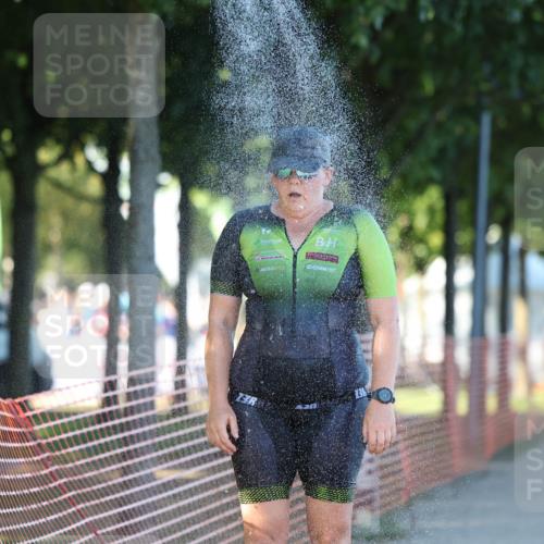 07.09.2025 - 19. Norderstedt Triathlon Michael Strokosch http://msf.ph/oto/8778055 07.09.2025 16:53:50 Laufen 390, 405, 454, 1083 meine-sportfotos.de