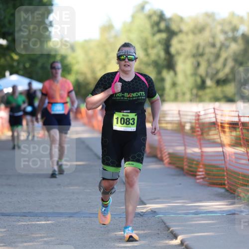 07.09.2025 - 19. Norderstedt Triathlon Michael Strokosch http://msf.ph/oto/8778061 07.09.2025 16:53:53 Laufen 390, 405, 1083 meine-sportfotos.de