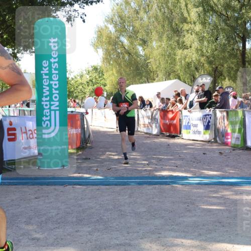 07.09.2025 - 19. Norderstedt Triathlon Zöllner http://msf.ph/oto/8778073 07.09.2025 12:24:23 Ziel 138, 152, 281 meine-sportfotos.de