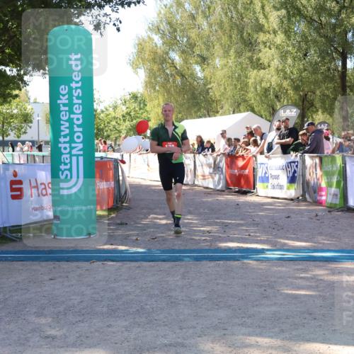 07.09.2025 - 19. Norderstedt Triathlon Zöllner http://msf.ph/oto/8778075 07.09.2025 12:24:23 Ziel 138, 152, 281 meine-sportfotos.de