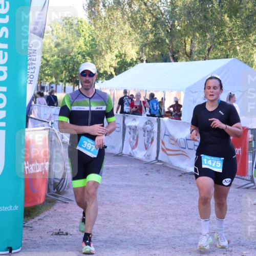 07.09.2025 - 19. Norderstedt Triathlon Zöllner http://msf.ph/oto/8778093 07.09.2025 17:19:40 Ziel 397, 1475 meine-sportfotos.de