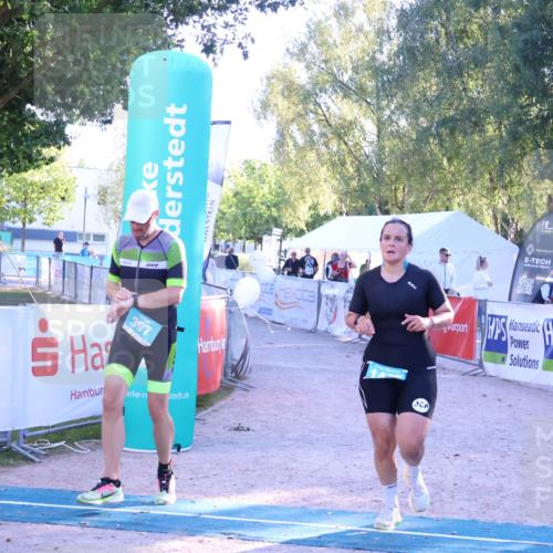 07.09.2025 - 19. Norderstedt Triathlon Zöllner http://msf.ph/oto/8778112 07.09.2025 17:19:41 Ziel 397, 1475 meine-sportfotos.de