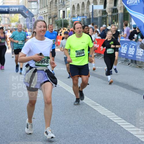 07.09.2025 - BARMER Alsterlauf Strokosch-Dieckow http://msf.ph/oto/8778113 07.09.2025 10:06:54 Ziel 2109, 2110, 2218, 2260, 2263, 2637, 2767, 2806, 2959, 2962, 3196, 3274, 3319, 3343, 3576, 3782, 3807, 3820, 3878, 3998, 4061, 4063, 4153, 4263, 4309, 4409, 4503, 4710, 4715, 4736, 4957, 5060, 5113, 5292, 5361, 5365, 5932, 6061, 6063, 8157, 8205, 8363 meine-sportfotos.de