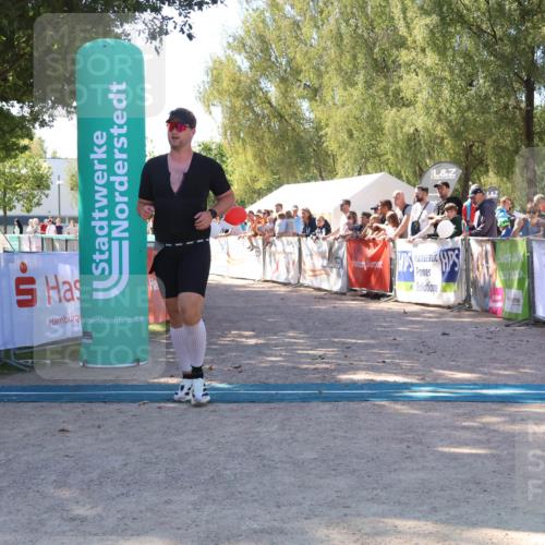 07.09.2025 - 19. Norderstedt Triathlon Zöllner http://msf.ph/oto/8778118 07.09.2025 12:24:28 Ziel 138, 281 meine-sportfotos.de