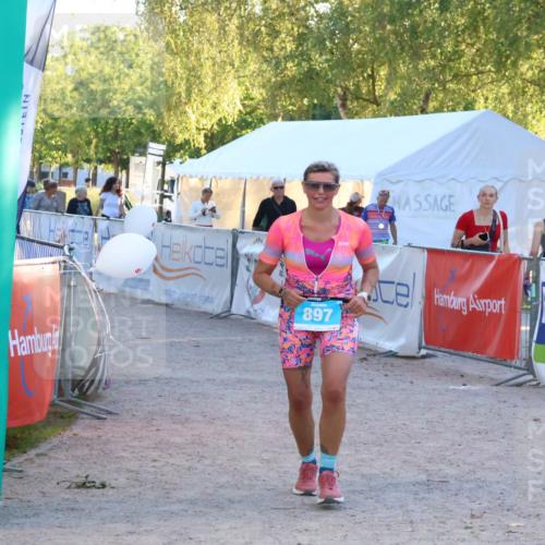 07.09.2025 - 19. Norderstedt Triathlon Zöllner http://msf.ph/oto/8778120 07.09.2025 17:19:49 Ziel 897 meine-sportfotos.de