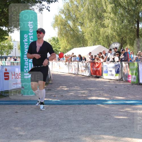 07.09.2025 - 19. Norderstedt Triathlon Zöllner http://msf.ph/oto/8778121 07.09.2025 12:24:28 Ziel 138, 281 meine-sportfotos.de