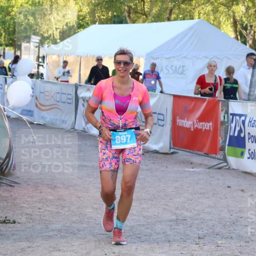 07.09.2025 - 19. Norderstedt Triathlon Zöllner http://msf.ph/oto/8778126 07.09.2025 17:19:49 Ziel 897 meine-sportfotos.de