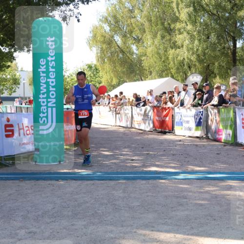 07.09.2025 - 19. Norderstedt Triathlon Zöllner http://msf.ph/oto/8778130 07.09.2025 12:26:39 Ziel 775 meine-sportfotos.de