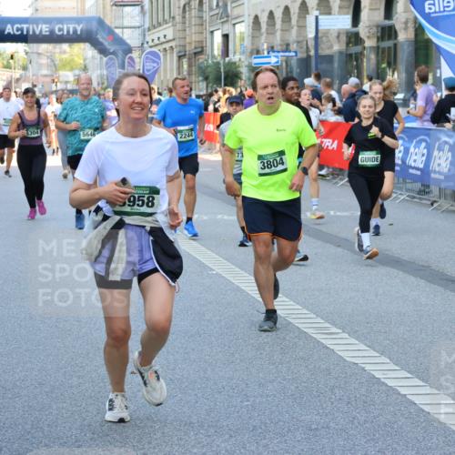 07.09.2025 - BARMER Alsterlauf Strokosch-Dieckow http://msf.ph/oto/8778135 07.09.2025 10:06:54 Ziel 2109, 2110, 2218, 2260, 2263, 2637, 2767, 2806, 2959, 2962, 3196, 3274, 3319, 3343, 3576, 3782, 3807, 3820, 3878, 3998, 4061, 4063, 4153, 4263, 4309, 4409, 4503, 4710, 4715, 4736, 4957, 5060, 5113, 5292, 5361, 5365, 5932, 6061, 6063, 8157, 8205, 8363 meine-sportfotos.de