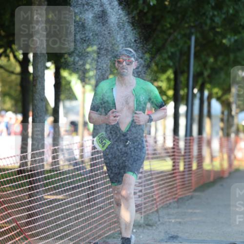 07.09.2025 - 19. Norderstedt Triathlon Michael Strokosch http://msf.ph/oto/8778222 07.09.2025 16:54:35 Laufen 1405, 1557 meine-sportfotos.de