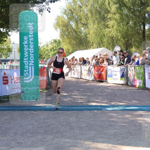 07.09.2025 - 19. Norderstedt Triathlon Zöllner http://msf.ph/oto/8778238 07.09.2025 12:27:37 Ziel 765 meine-sportfotos.de