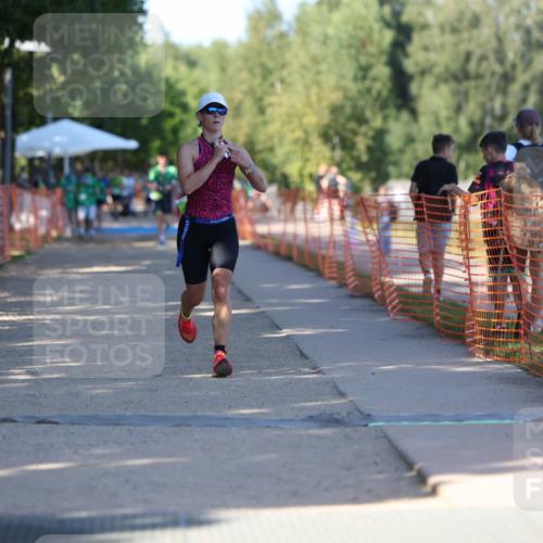 07.09.2025 - 19. Norderstedt Triathlon Michael Strokosch http://msf.ph/oto/8778241 07.09.2025 15:54:01 Laufen 464, 1483 meine-sportfotos.de