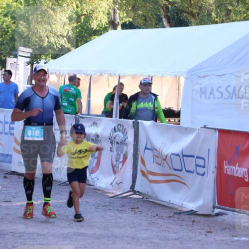 07.09.2025 - 19. Norderstedt Triathlon Zöllner http://msf.ph/oto/8778267 07.09.2025 17:20:39 Ziel 916 meine-sportfotos.de