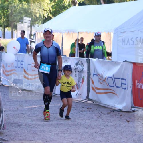07.09.2025 - 19. Norderstedt Triathlon Zöllner http://msf.ph/oto/8778270 07.09.2025 17:20:40 Ziel 916 meine-sportfotos.de