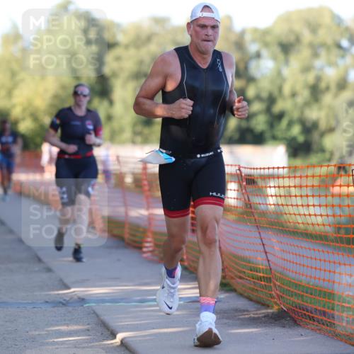 07.09.2025 - 19. Norderstedt Triathlon Michael Strokosch http://msf.ph/oto/8778275 07.09.2025 16:54:39 Laufen 1405, 1557 meine-sportfotos.de