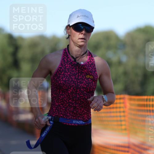07.09.2025 - 19. Norderstedt Triathlon Michael Strokosch http://msf.ph/oto/8778279 07.09.2025 15:54:04 Laufen 464, 1488 meine-sportfotos.de