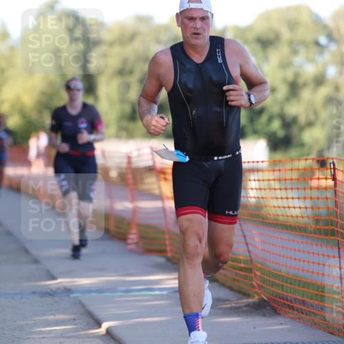 07.09.2025 - 19. Norderstedt Triathlon Michael Strokosch http://msf.ph/oto/8778280 07.09.2025 16:54:40 Laufen 1405, 1557 meine-sportfotos.de