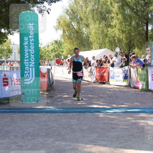 07.09.2025 - 19. Norderstedt Triathlon Zöllner http://msf.ph/oto/8778298 07.09.2025 12:28:15 Ziel 1332 meine-sportfotos.de