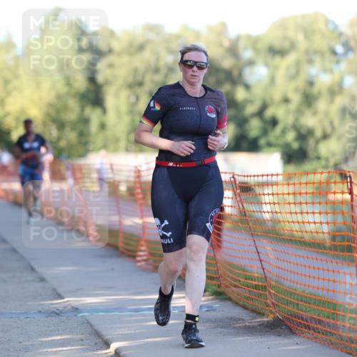 07.09.2025 - 19. Norderstedt Triathlon Michael Strokosch http://msf.ph/oto/8778306 07.09.2025 16:54:42 Laufen 870, 1405, 1557 meine-sportfotos.de