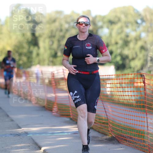 07.09.2025 - 19. Norderstedt Triathlon Michael Strokosch http://msf.ph/oto/8778314 07.09.2025 16:54:43 Laufen 870, 1405, 1443, 1557 meine-sportfotos.de