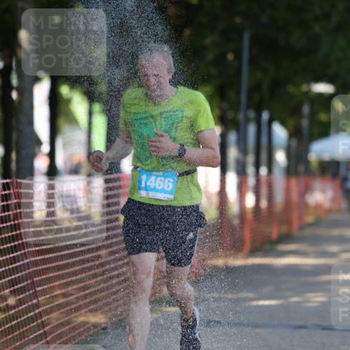 07.09.2025 - 19. Norderstedt Triathlon Michael Strokosch http://msf.ph/oto/8778343 07.09.2025 15:54:34 Laufen 1414, 1466 meine-sportfotos.de