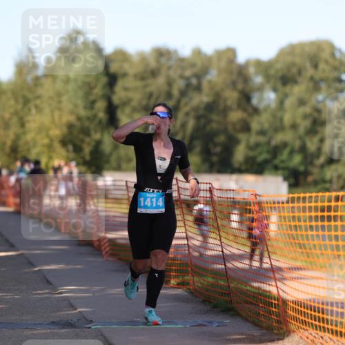 07.09.2025 - 19. Norderstedt Triathlon Michael Strokosch http://msf.ph/oto/8778379 07.09.2025 15:54:41 Laufen 444, 1414 meine-sportfotos.de