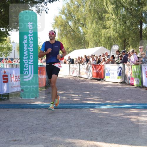 07.09.2025 - 19. Norderstedt Triathlon Zöllner http://msf.ph/oto/8778457 07.09.2025 12:29:44 Ziel 1217, 1306 meine-sportfotos.de