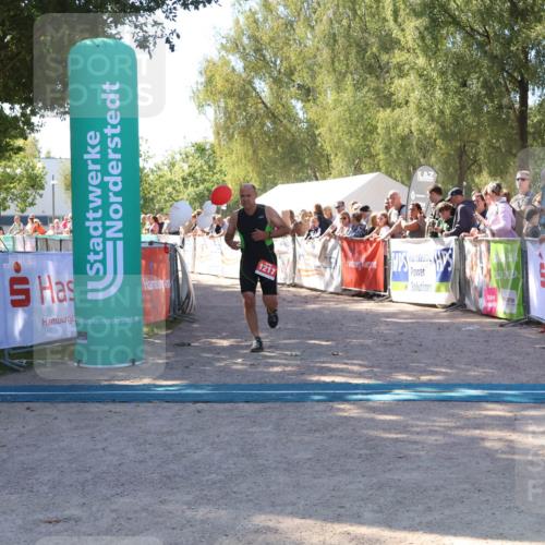07.09.2025 - 19. Norderstedt Triathlon Zöllner http://msf.ph/oto/8778460 07.09.2025 12:29:49 Ziel 1217, 1306 meine-sportfotos.de