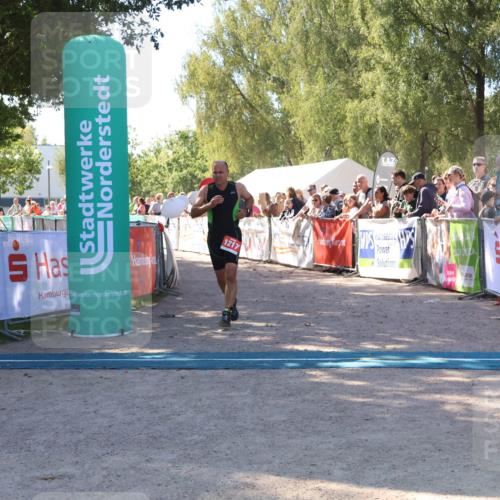 07.09.2025 - 19. Norderstedt Triathlon Zöllner http://msf.ph/oto/8778462 07.09.2025 12:29:49 Ziel 1217, 1306 meine-sportfotos.de