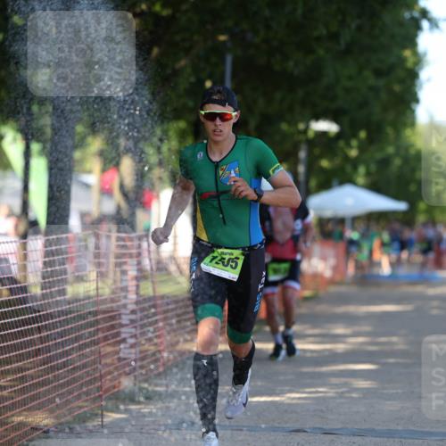 07.09.2025 - 19. Norderstedt Triathlon Michael Strokosch http://msf.ph/oto/8778475 07.09.2025 15:55:04 Laufen 387 meine-sportfotos.de