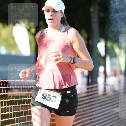 07.09.2025 - 19. Norderstedt Triathlon Michael Strokosch http://msf.ph/oto/8778504 07.09.2025 16:58:21 Laufen 955, 1410 meine-sportfotos.de